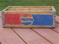 NICE VTG WOODEN PEPSI 6 HOLE CRATE-GREAT COLORS