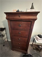 Liberty Furniture 6- Drawer Lingerie Chest