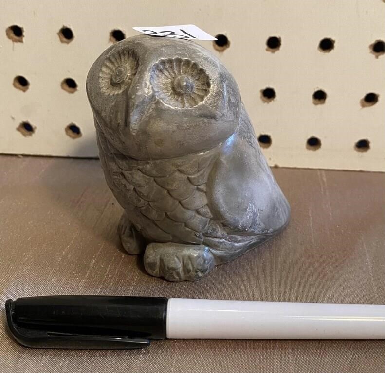 SIGNED OWL