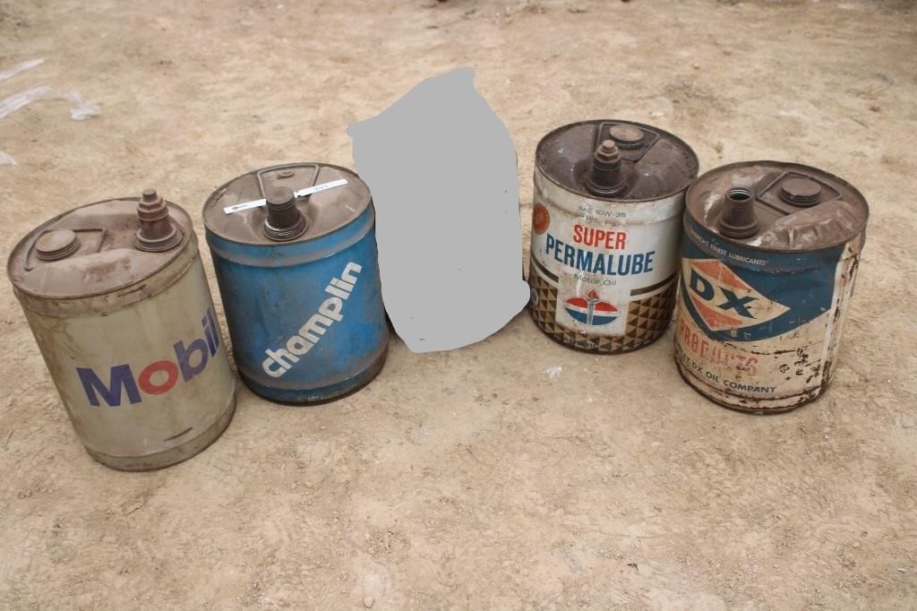 metal gas cans (4)