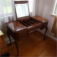 Queen Anne Vanity