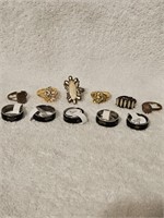 Lot of 11 Rings - Various Sizes