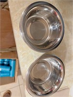 2 new dog bowls