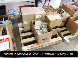 LOT, ASSORTED FLASKS ON THIS PALLET
