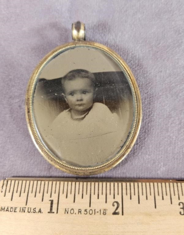 VINTAGE PENDANT