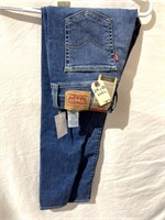 Levis Ladies Jeans 28x28