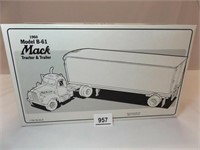 1994 Mack B-61 Mobil Metal Truck