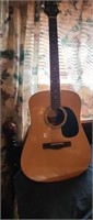 Mitchell MD100 acoustic guitar w soft case