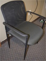 MESH BACK GUEST CHAIR