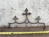Cast iron triple cross fence topper