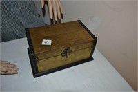 wooden trinket box