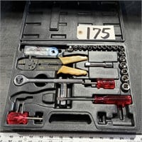 Tool Set w Case