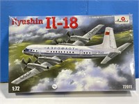 Amodel Ilyushin Il-18 1:72 Model Plane Kit