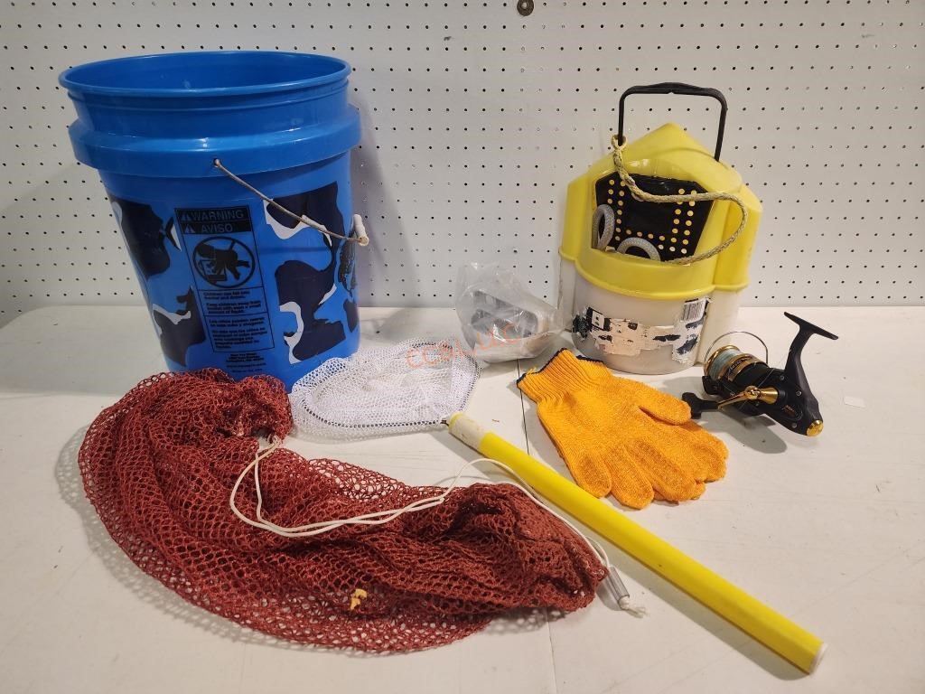 Fishing set Reel, Net, Minnow Bucket, More