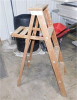 Wooden Ladder (45")