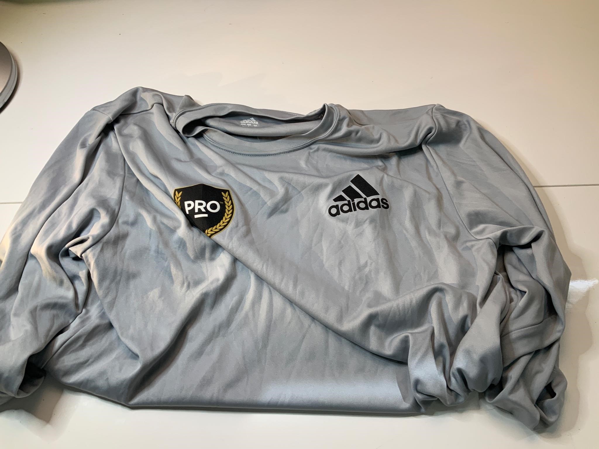 Soccer Jersey Adidas - Sz. L