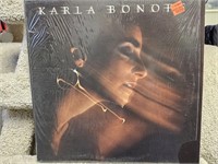 LP Karla Bonoff