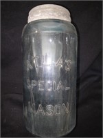 Atlas Special Mason glass jar with metal lid