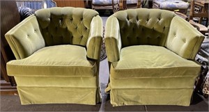 (H) 2 Mid Century Green Chairs 28” (bidding on