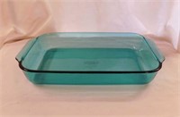 Pyrex green glass 9x13 baking dish w/ lid -