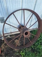 Large Metal Wheel Yard Décor
