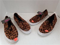 2 Pair - Ladie's Shoes (Size 7)