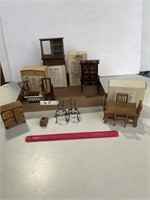 Lot of Miniature Doll House Furniture