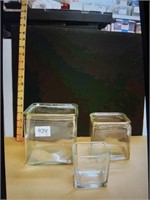 Glass square containers