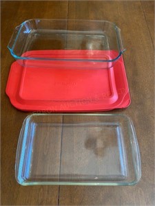 Baking Dishes & Lid