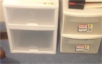 4 storage bins