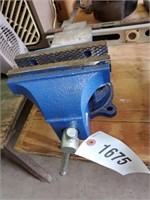 FORGE BLUE BENCH VISE