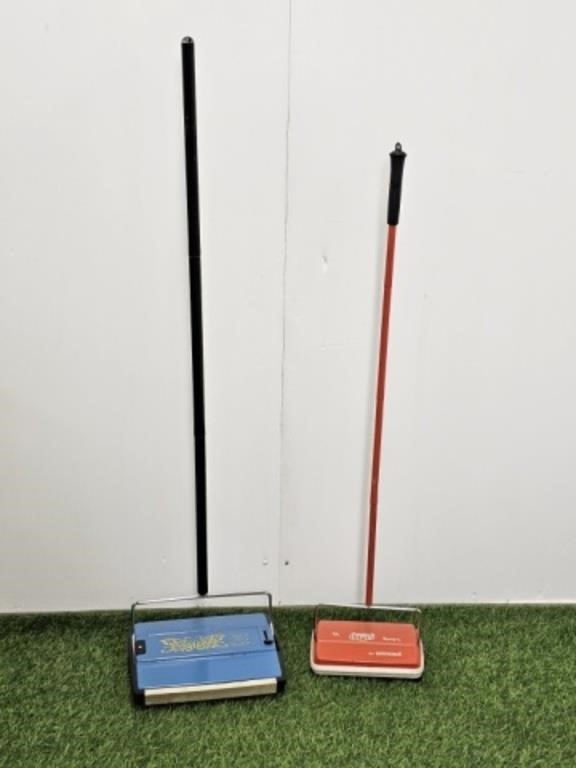 2 CARPET SWEEPERS - SEARS & BISSELL (SMALL ONE)
