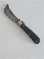 VTG QUEEN KNIFE-HAWK BILL STYLE-SHOWS AGE
