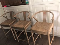 Set of 3 Barstools Wood & Wicker