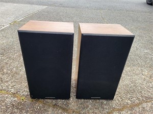 Pair of Marantz SP 208 Stereo Bookshelf Speakers