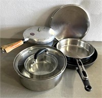 Presto cooker/ pots/ pans