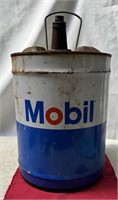Mobil oil Can