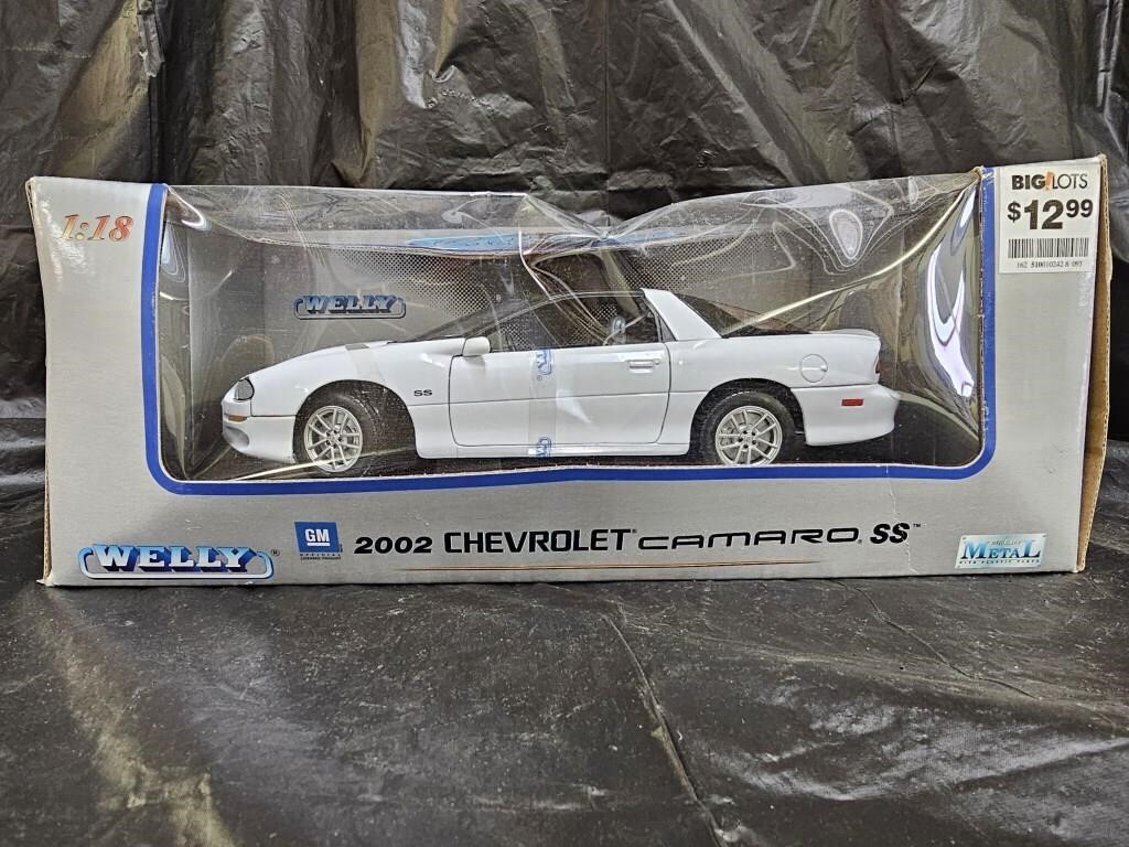 Welly 2002 Chevrolet Camaro SS Die Cast Car