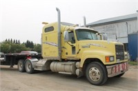 2005 Mack CHN613, Highway Truck