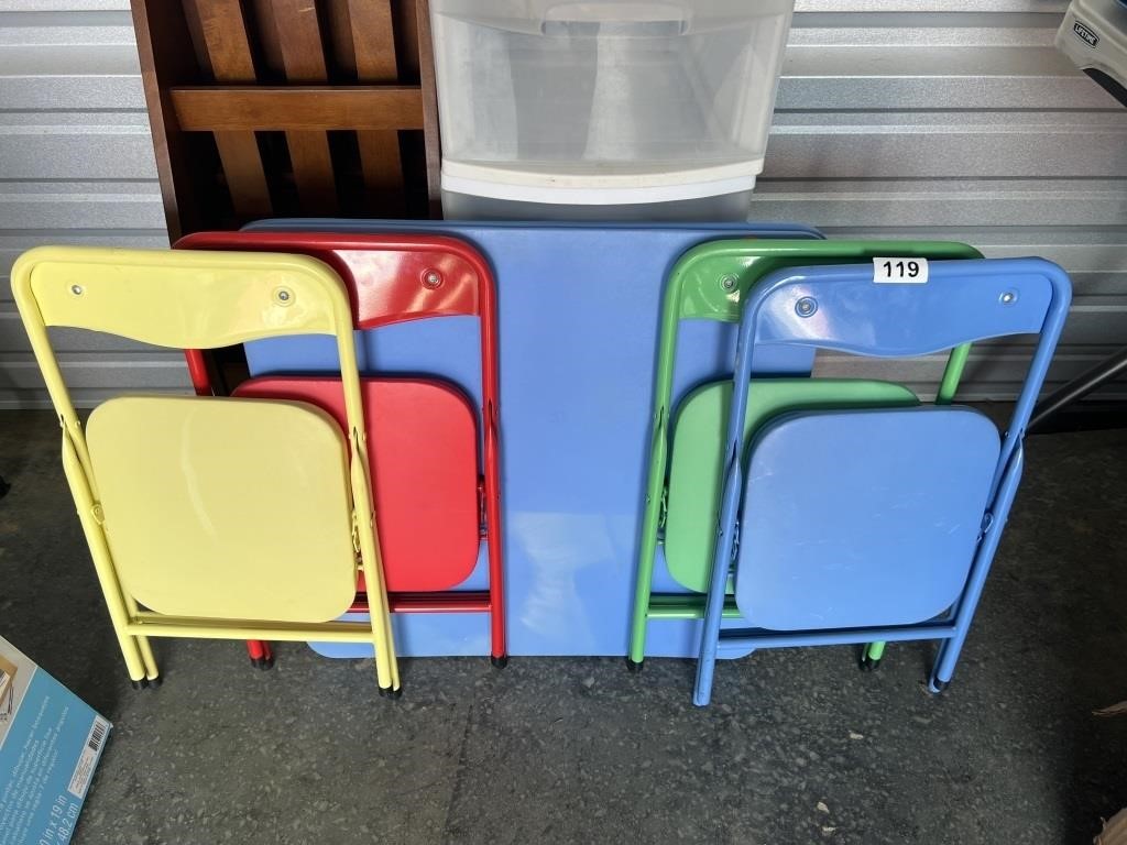 Kids Table & 4 Chairs U232