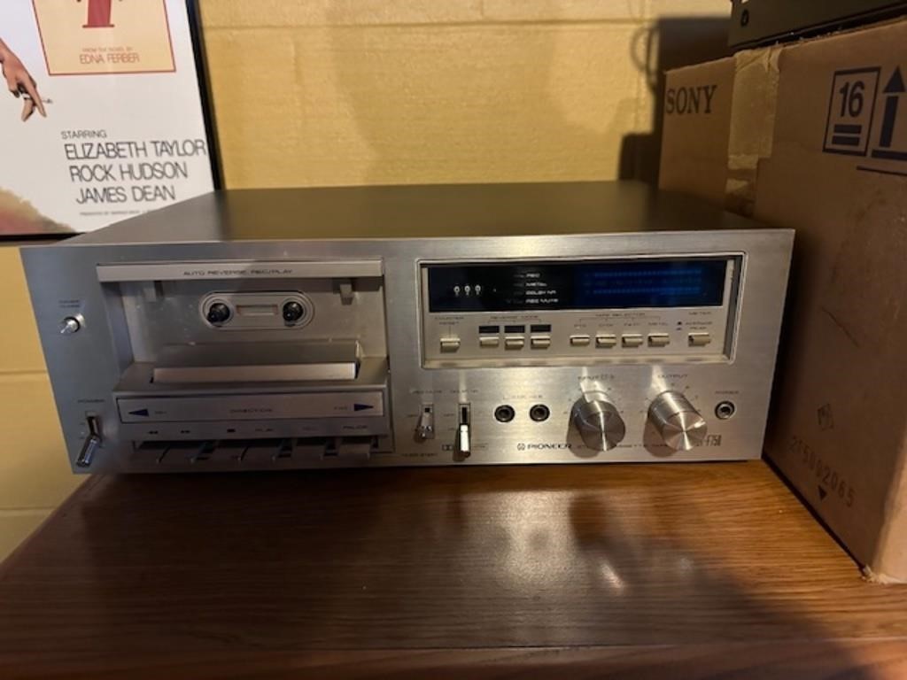 Pioneer Stereo Cassette Tape Deck, CT-F750