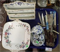 2 TRAYS EKCO ETERNA KNIVES, WEDGWOOD CHINA