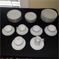 34 pcs Noritake Whitebrook