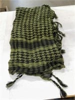 GREEN AND BLACK SCARF