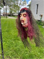 Vampire Bride Severed Head Spooky Halloween