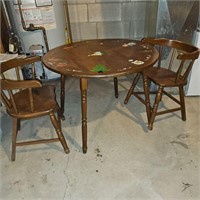 KID'S TABLE AND CHAIRS