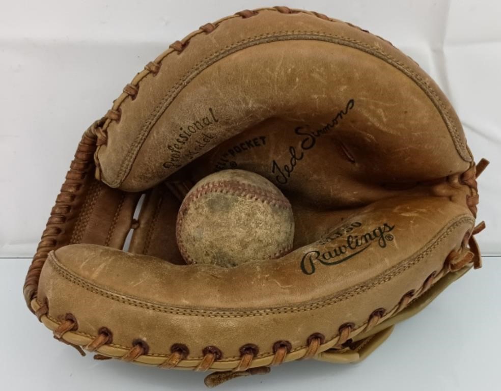 Vintage Rawlings catchers mitt MJ50 and ball