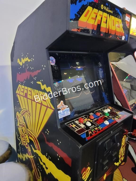 CLASSIC: Defender Arcade uses multigame motherbd