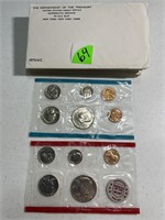(6) 1972 Uncirculated Mint Sets