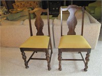 2 Diningroom Chairs
